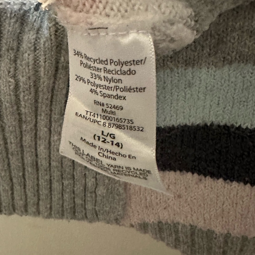 Large Colorful Sweater - Picture 3 of 3